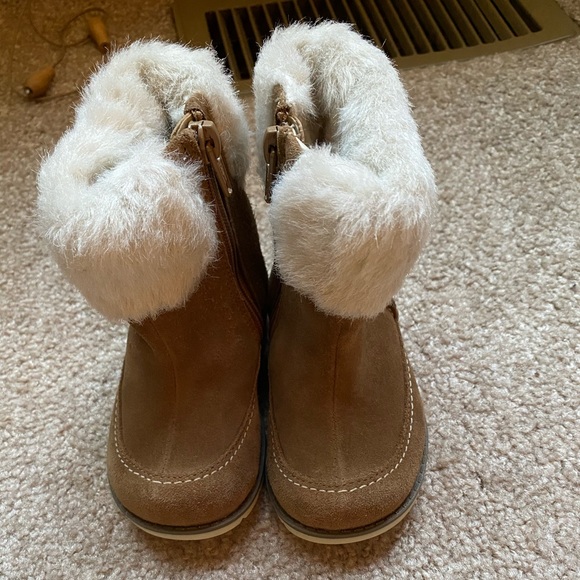clarks baby girl boots